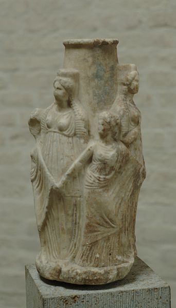 Hékate, estátua do museu de Glyptothek, Munique, Alemanha.