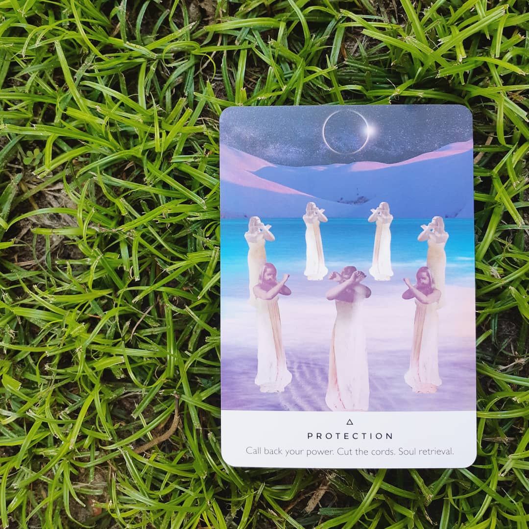 Protection Oracle Cards work your light oracle protection – Oficina das Bruxas